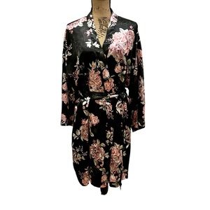 Thalia Sodi Satin Robe Size XXL/XXXL